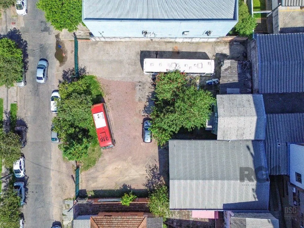 Imagem Vendo com exclusividade, 50m da PUC, terreno com 960 m2, 30,00m x 32,00m