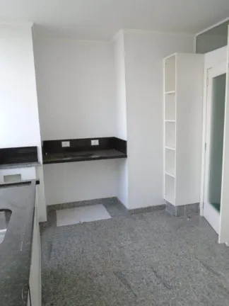 Imagem Apartamento com 3 Quartos para Alugar, 234 m² em Santa Cecília - São Paulo