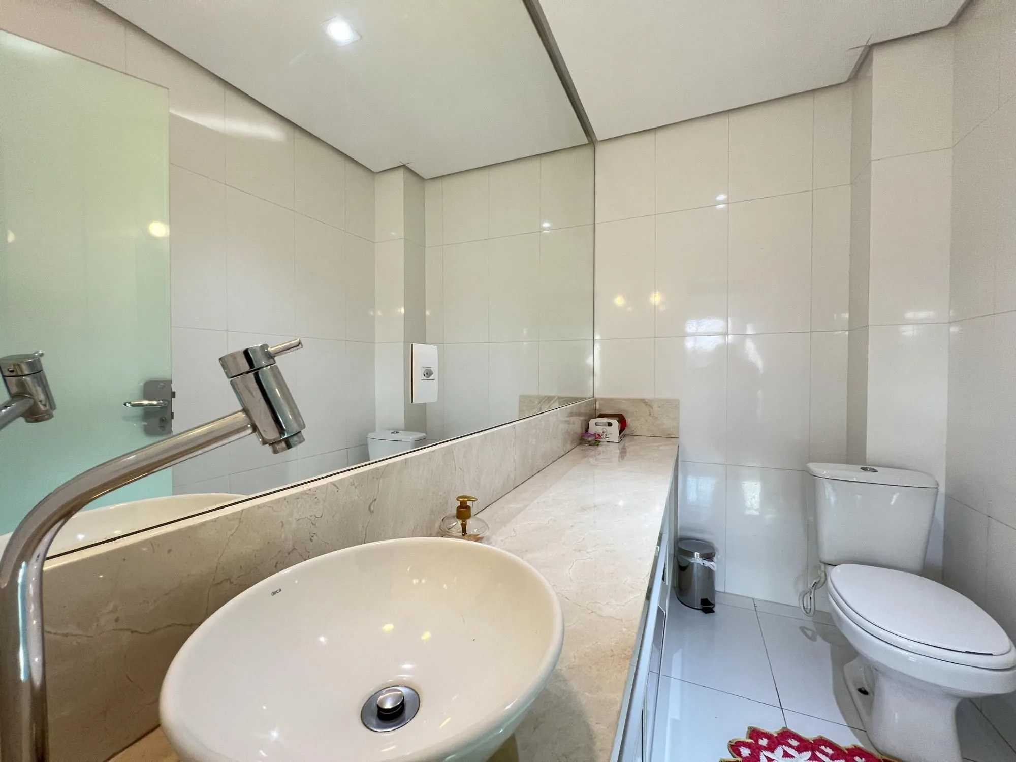 Imagem Casa 3 dormitórios com 2 vagas condomínio fechado e lazer completo