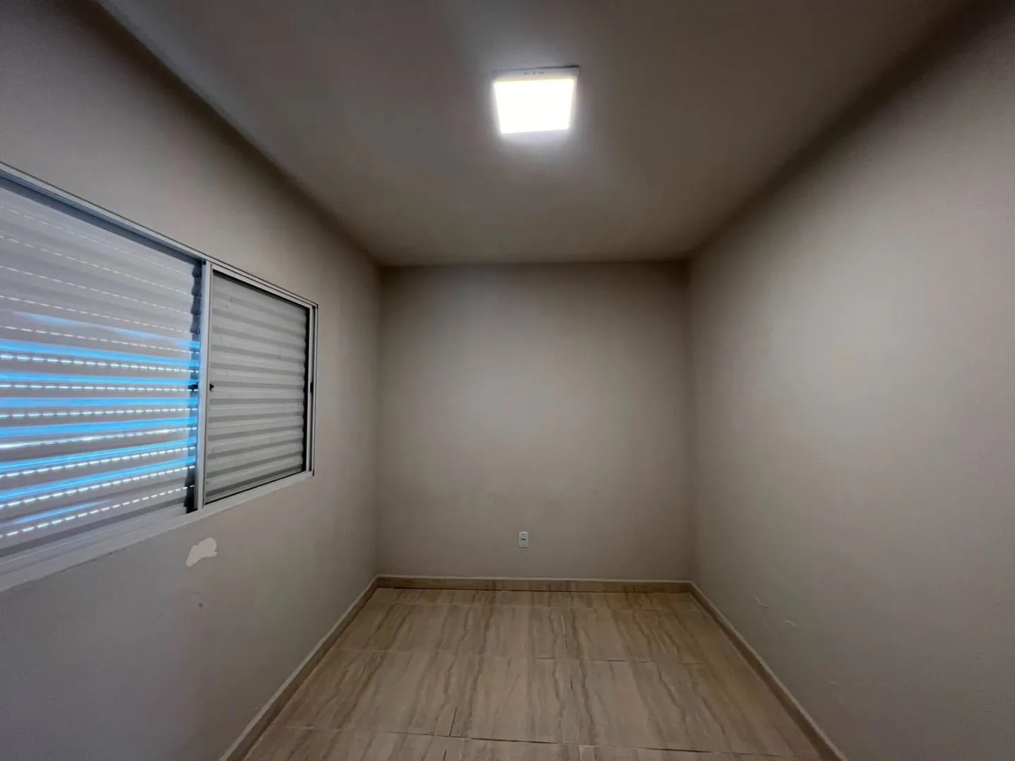 Imagem Casa com 2 dormitórios à venda, 74 m² por R$ 190.000,00 - Jardim Quebec - Patos de Minas/MG