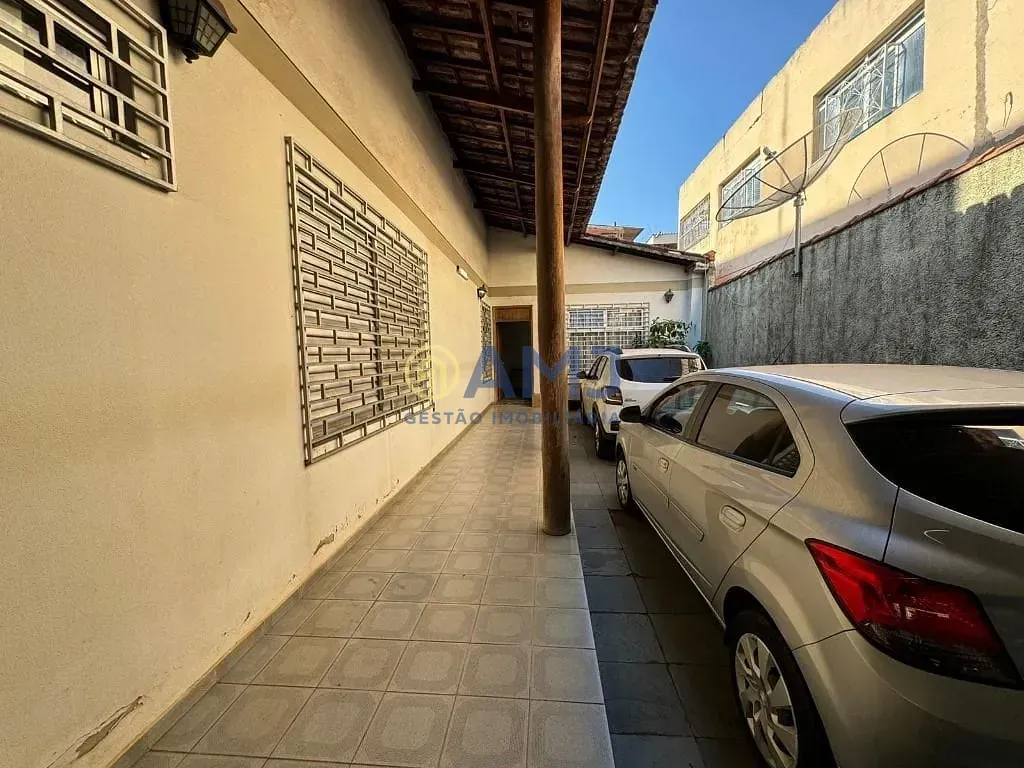 Imagem CASA À VENDA | USO RESIDENCIAL E COMERCIAL - CAMPINAS | GOIÂNIA