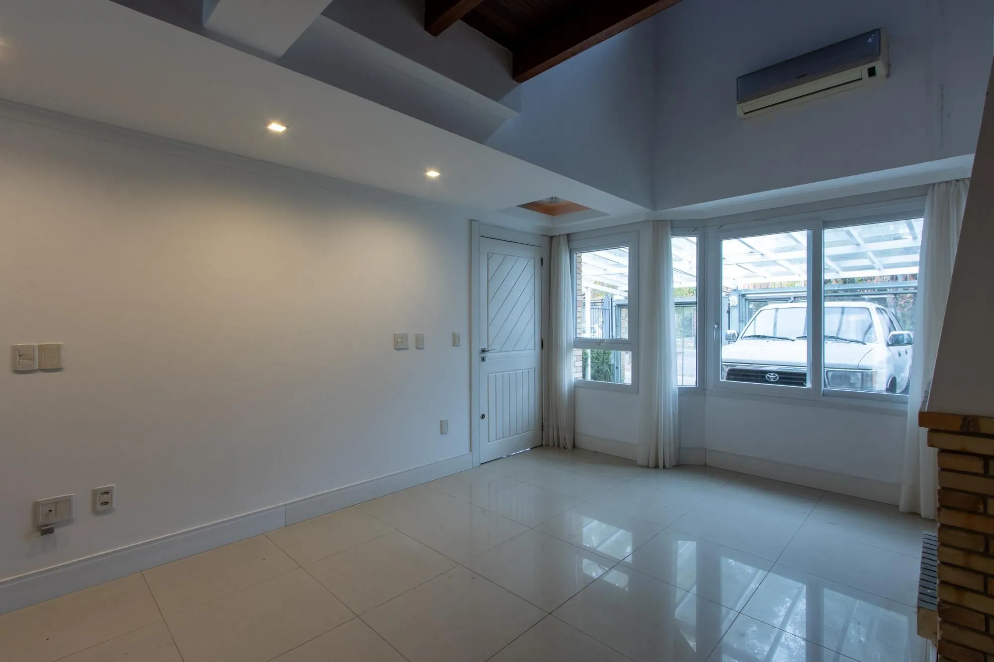 Imagem Casa com 3 quartos à venda na Avenida Copacabana,, Tristeza, Porto Alegre