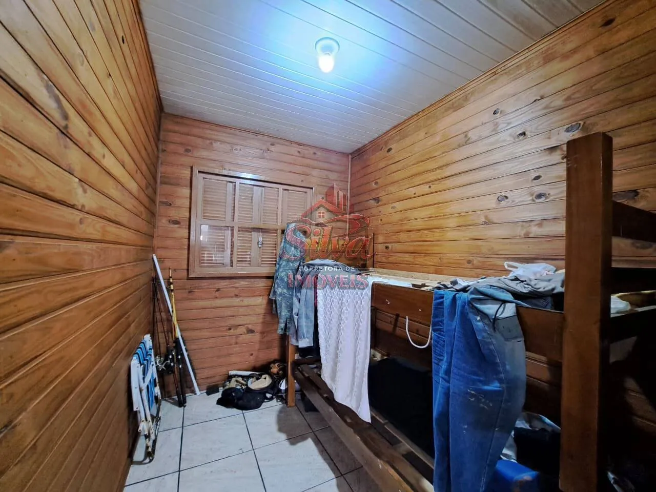 Imagem Casa 3 dormitórios com pátio cercado em Presidente