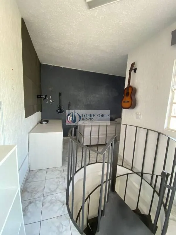 Imagem Casa com 4 dormitórios 1 suíte 3 vagas na chácara Mafalda .