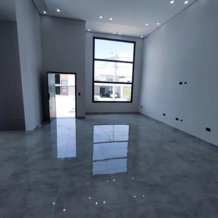 Imagem Casa à Venda no Condomínio Portal Ville Jardim Europa, Boituva | 3 Quartos (1 Suíte) | Área de Lazer Completa