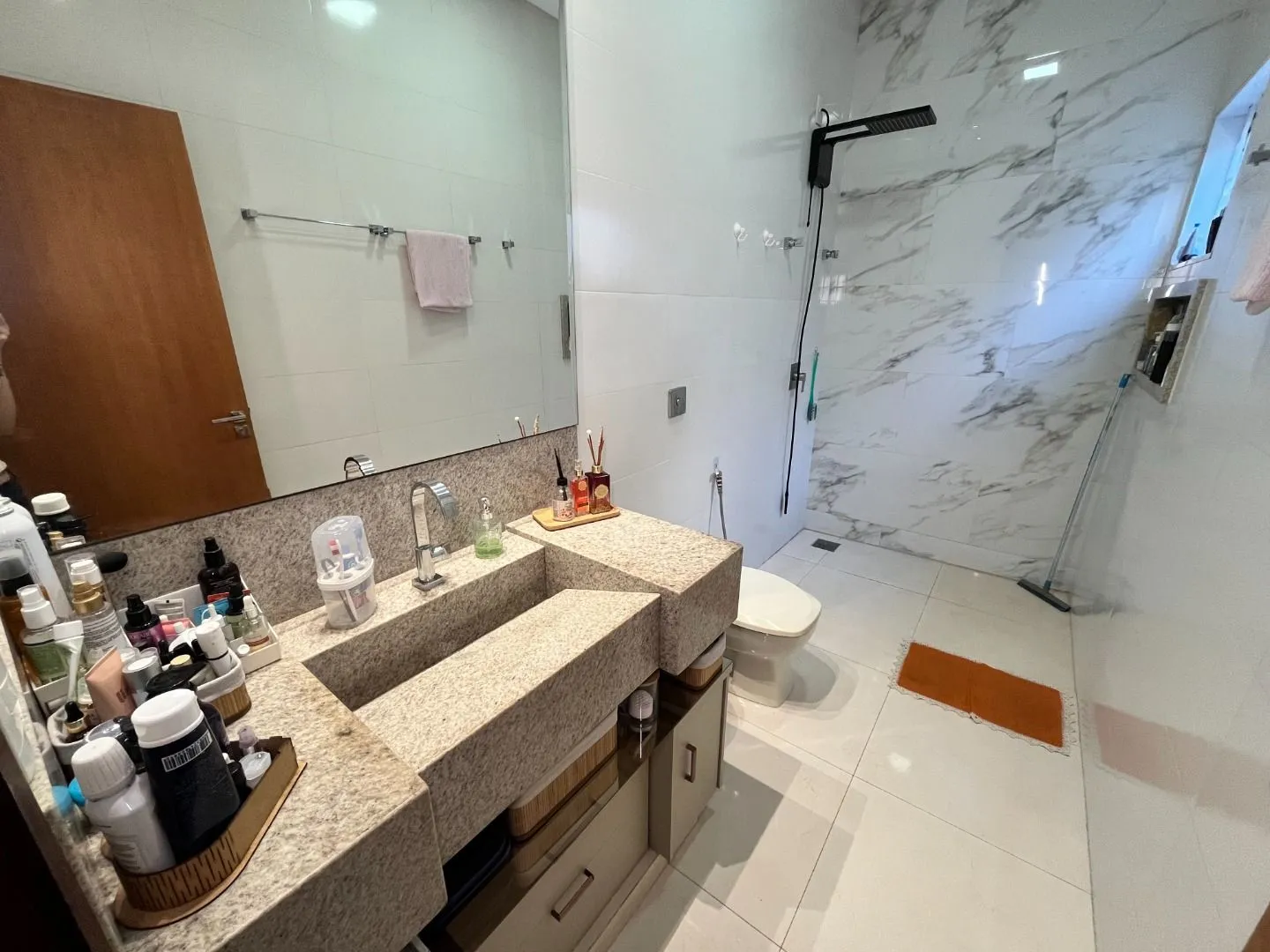 Imagem Casa com 3 dormitórios à venda, 160 m² por R$ 550.000,00 - Residencial Barreiro - Patos de Minas/MG