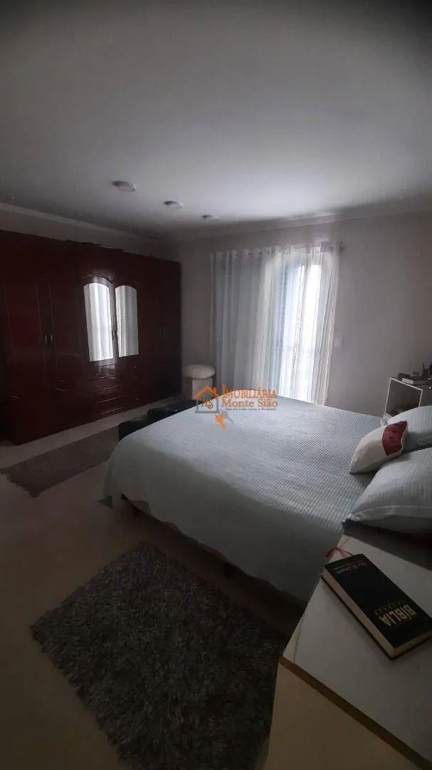 Imagem Sobrado com 4 dormitórios à venda, 300 m² por R$ 1.200.000,00 - Vila Silveira - Guarulhos/SP