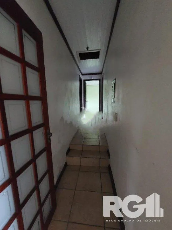 Imagem Linda Residência com cinco dormitórios no centro da cidade de Viamão/RS