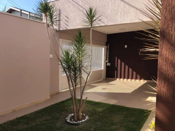 Imagem Casa térrea, 3 dormitórios ( 2 suíte), 2 vagas, Vila Branca, Jacareí.