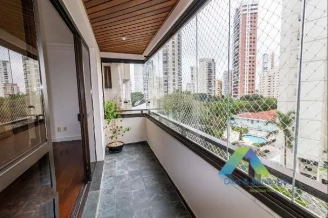 Imagem Apartamento à venda com 127m², 3 quartos e 2 vagas
