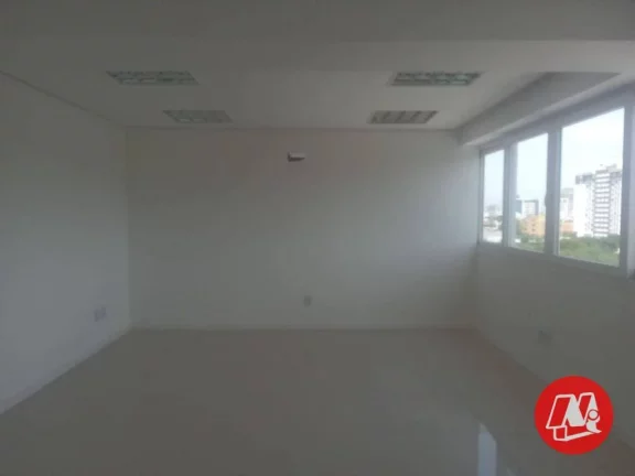 Imagem Aluga-se sala comercial de 100m² próximo ao Cobasi da Ipiranga