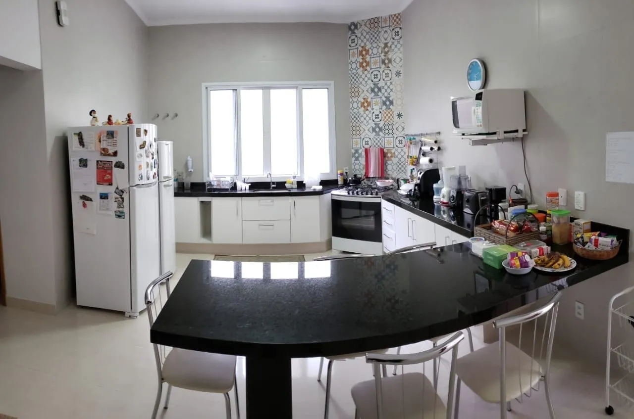Imagem Casa à venda 3 Quartos, 3 Suites, 4 Vagas, 700M², Socorro, Pindamonhangaba - SP | COLONIAL VILLAGE