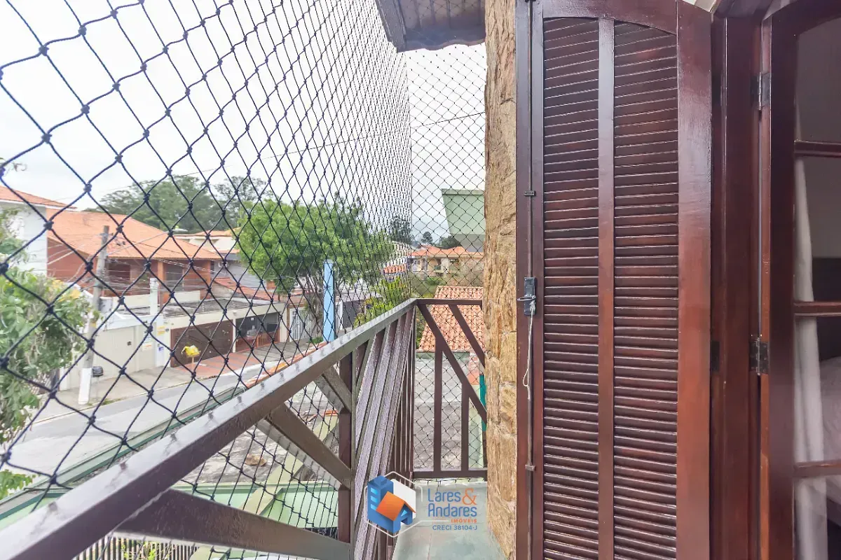 Imagem Casa para venda em Parque São Domingos com 3 quartos, sendo 3 suítes, 222m²