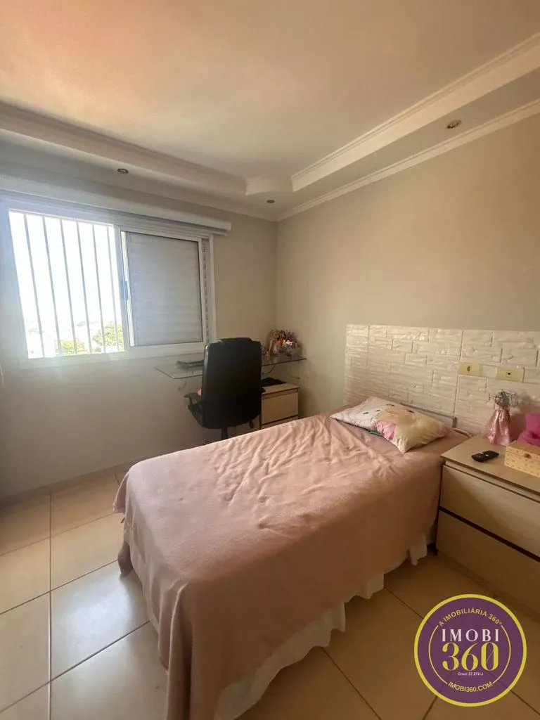 Imagem Sobrado com 03 dormitórios uma suíte com 05 vaga na VILA MATIlDE