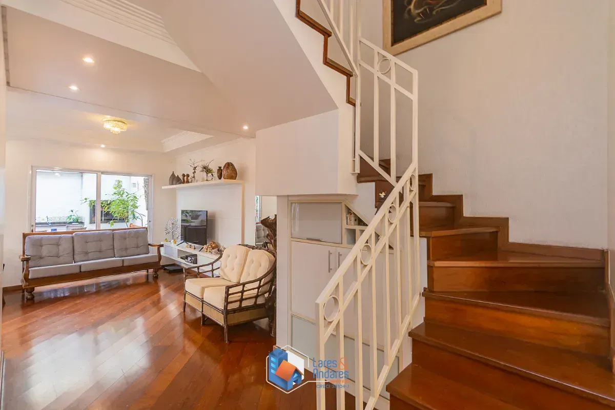 Imagem Casa no condomínio Condominio Villagio Della Hípica para venda com 3 quartos, sendo 3 suítes, 223m²