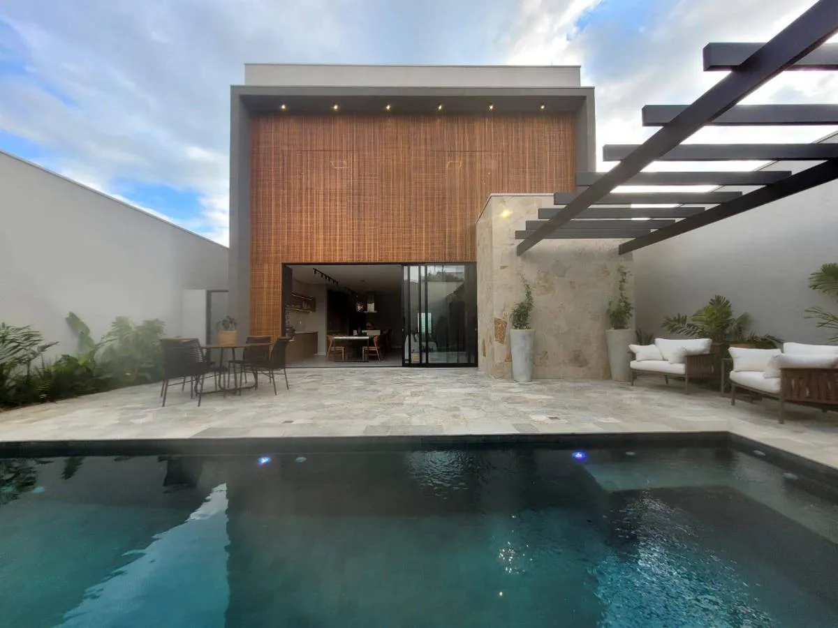 Imagem Casa à venda em Franca, Núcleo Agrícola Alpha, com 4 quartos, 300m2