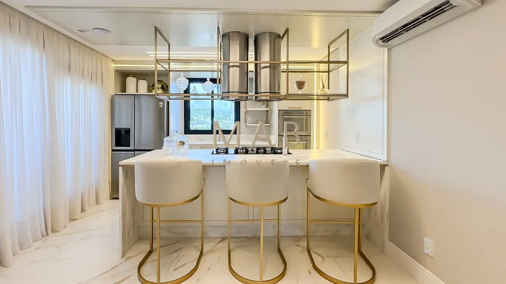 Imagem Cobertura duplex à Venda em Jurerê, com 4 suítes, rooftop com piscina infinita, elevador privativo, automação e alto padrão.