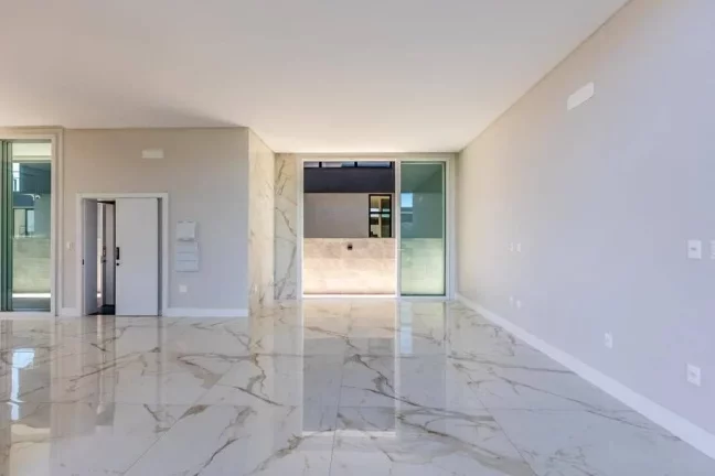 Imagem Casa no Condomínio Caledônia