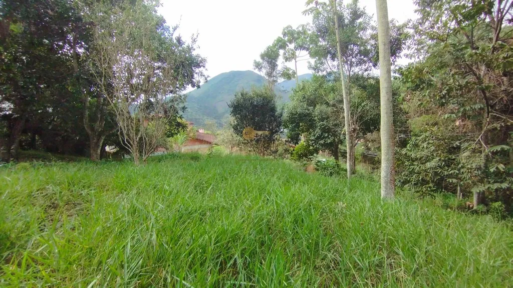 Imagem Terreno em Condomínio para Venda em Teresópolis / RJ no bairro Green Valley
