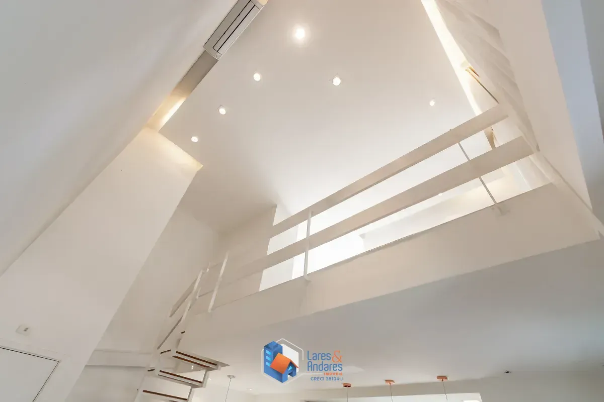 Imagem Duplex para venda em Pinheiros com 2 quartos, sendo 2 suítes, 73m²
