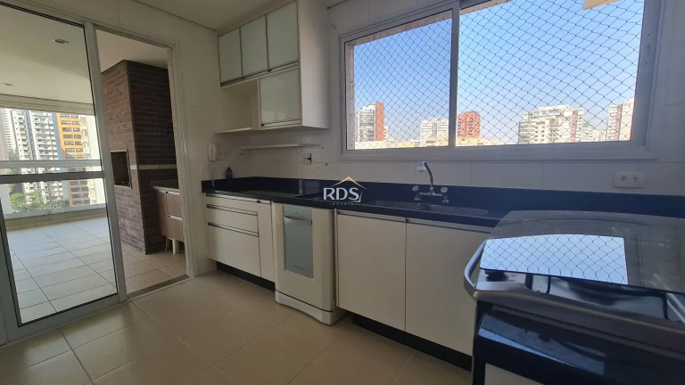 Imagem Vende lindo apartamento de 137m² com 3 suítes e 3 vagas na Vila Suzana