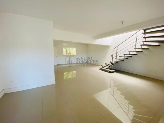 Imagem Casa geminada de 03 quartos no bairro Praia dos Amores