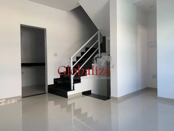 Foto do imóvel Casa com 2 súites e 2 vagas à venda no Bairro Campo Grande em Santos por 674.000,00.