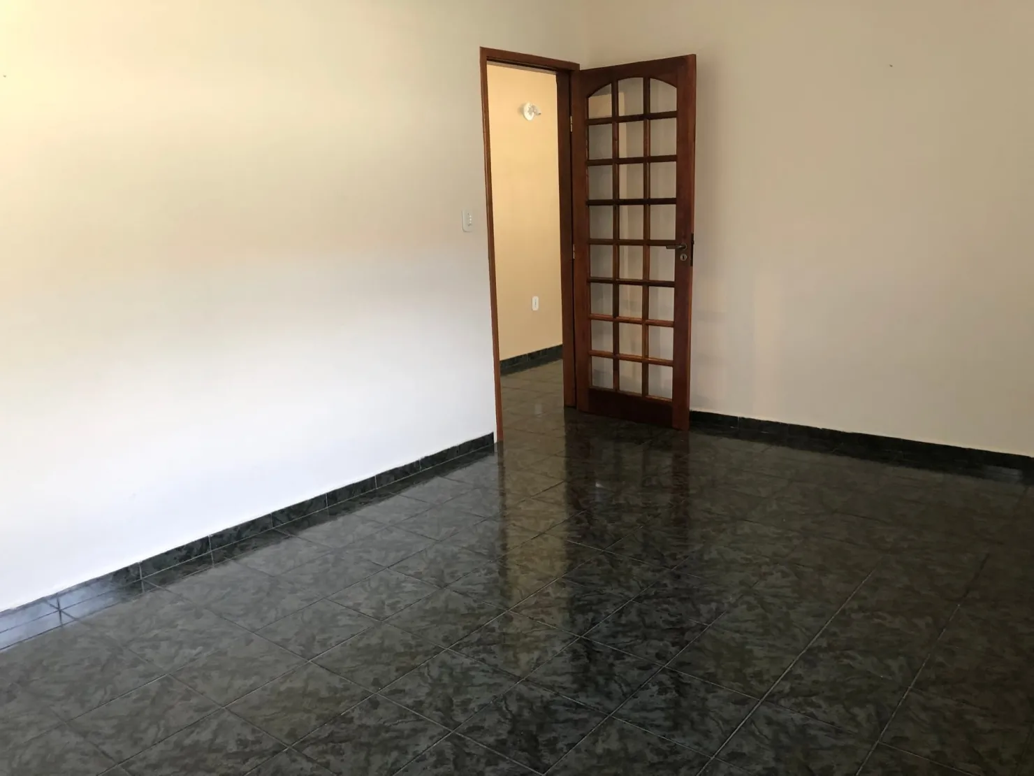 Imagem Casa à venda 6 Quartos, 2 Suites, 4 Vagas, 720M², Jardim Residencial Doutor Lessa, Pindamonhangaba - SP