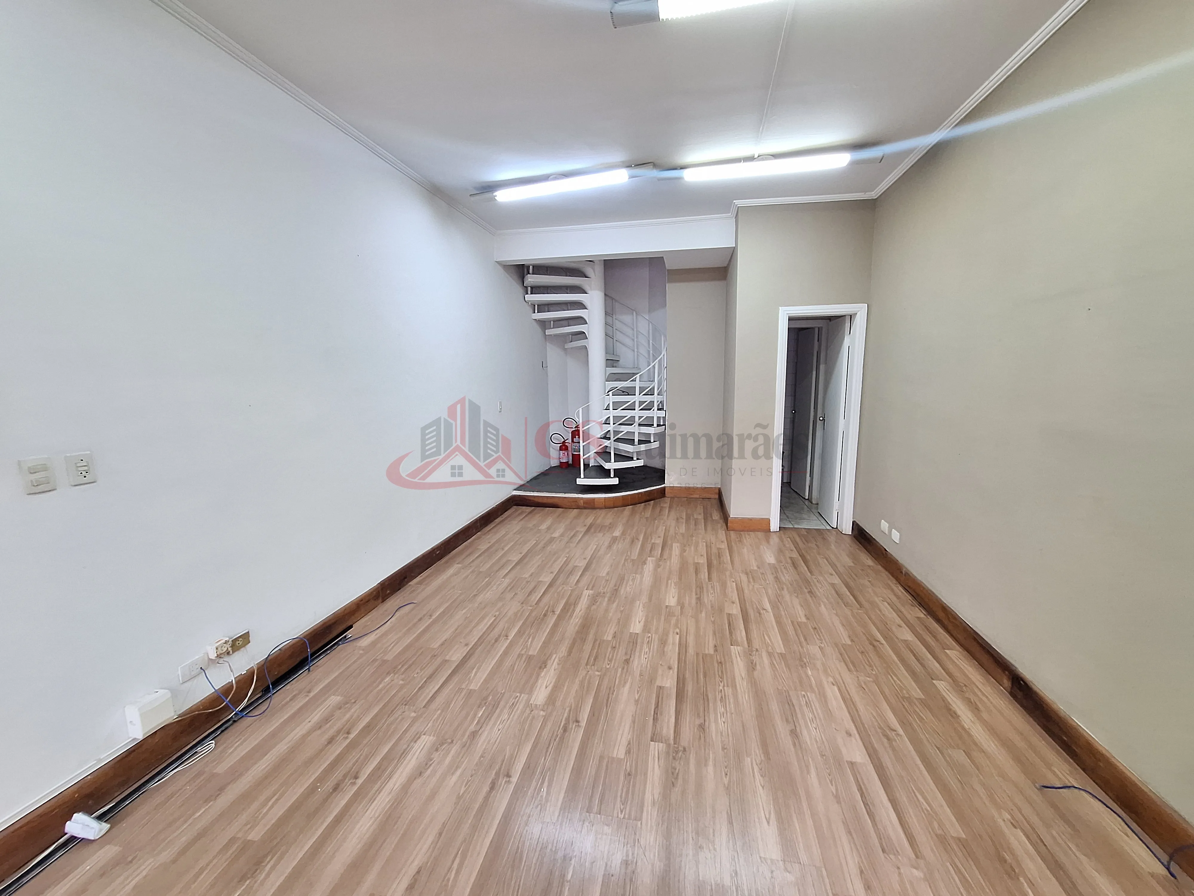 Imagem Prédio comercial para locação no C.C.A - 96 m² | Alphaville