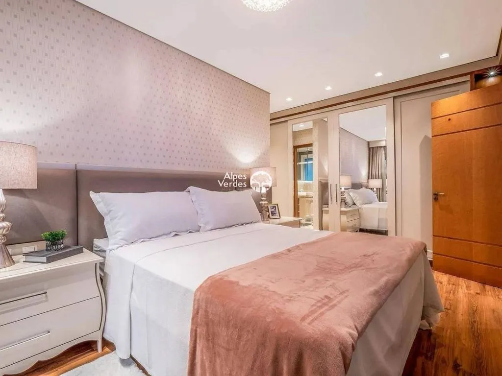 Imagem Vende-se Apartamento no Centro de Gramado, com 3 quartos