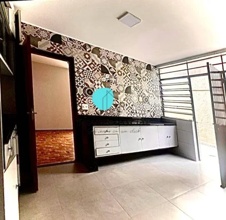 Imagem MARAVILHOSA CASA EM RUA SEM SAIDA COM ROTATÓRIA DE 216MTS²