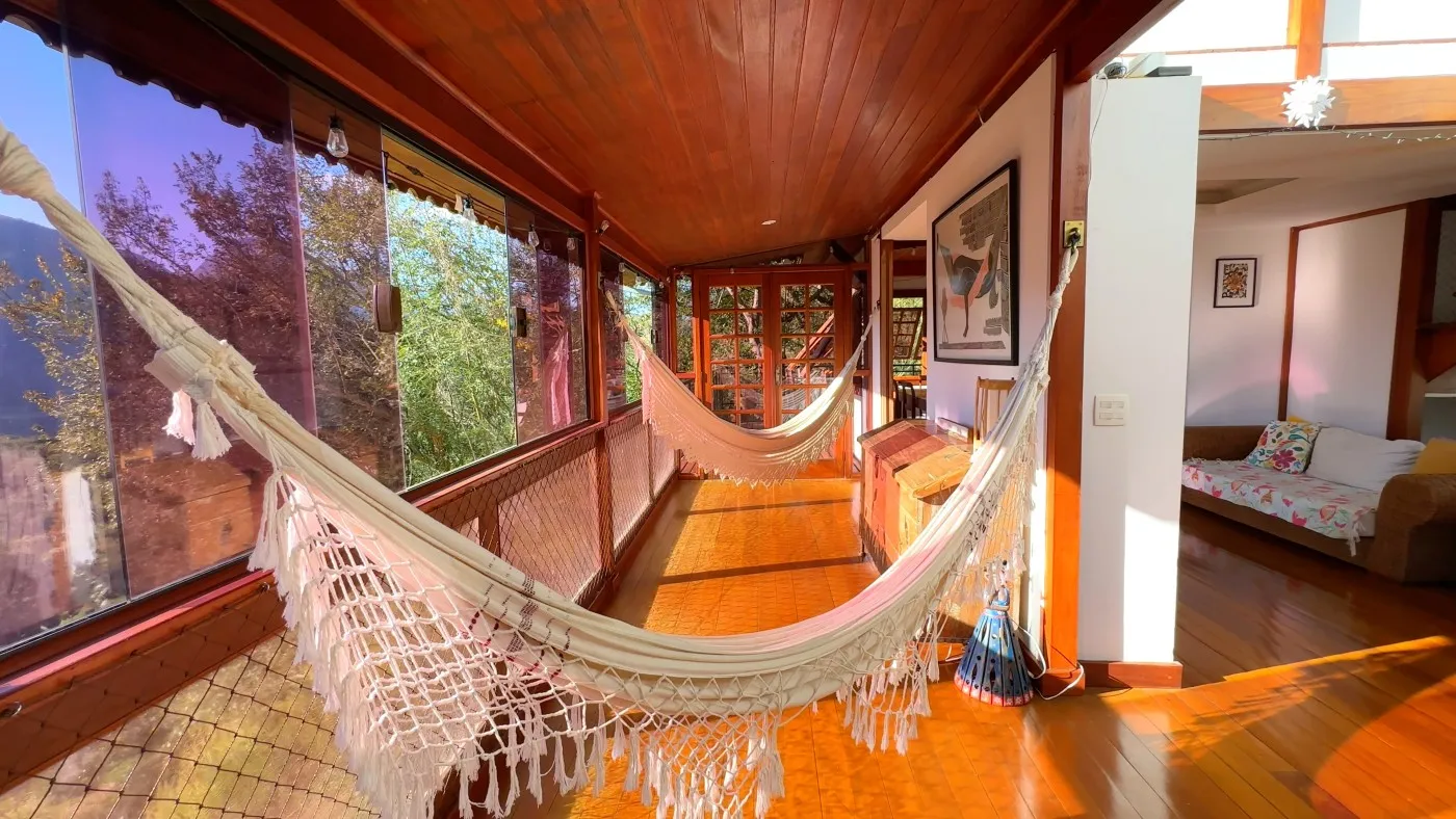 Imagem Casa em Condomínio para Venda em Petrópolis / RJ no bairro Cuiabá