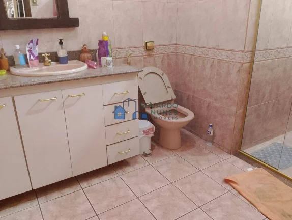Imagem Casa em excelente localização no Sagrada Família.