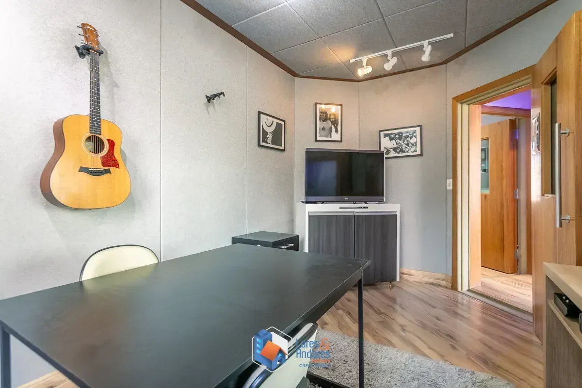 Imagem Conjunto comercial para venda em Vila Cordeiro, 112m²