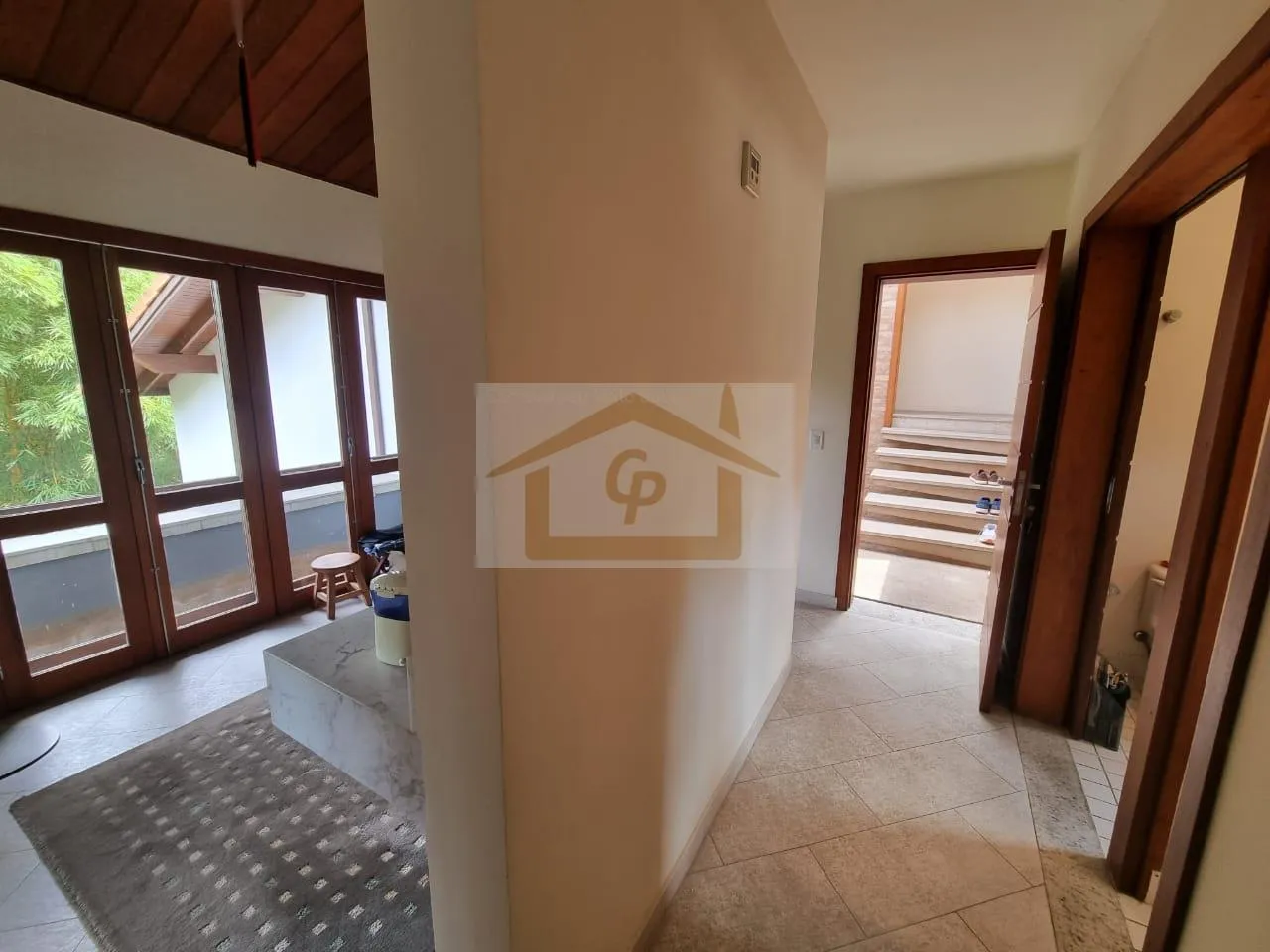 Imagem Conforto, segurança e natureza!!! Casa com 3 suítes , 4 vagas - *Granja Viana