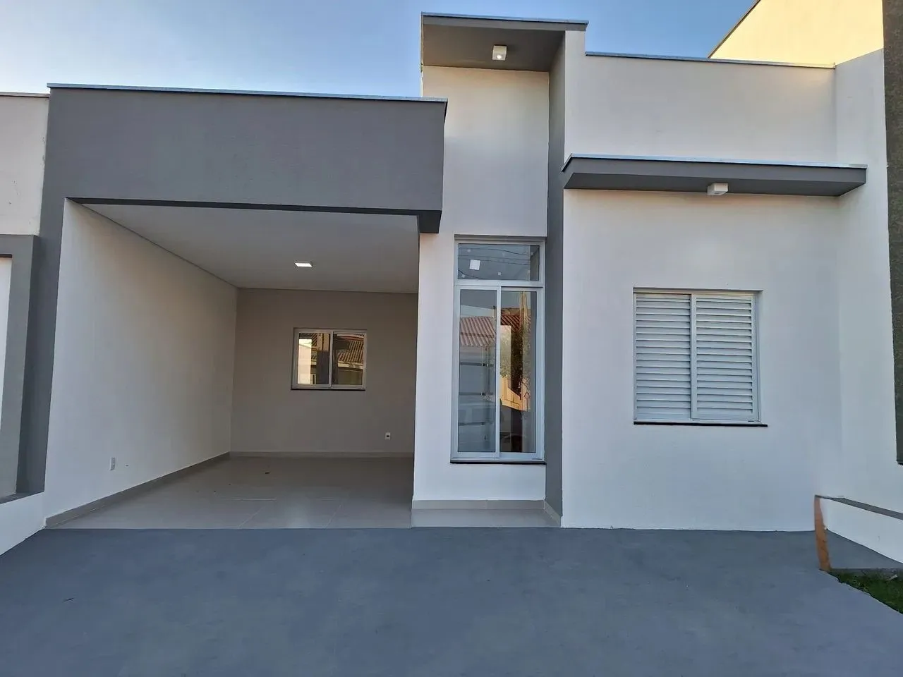 Foto do imóvel Maravilhosa casa em condomínio à venda em Sorocaba-SP, Jardim Residencial Villagio Ipanema I: 3 quartos, 1 suíte, 3 salas, 2 banheiros, 3 vagas, 95m². em JARDIM RESIDENCIAL VILLAGIO IPANEMA I, SOROCABA - SP