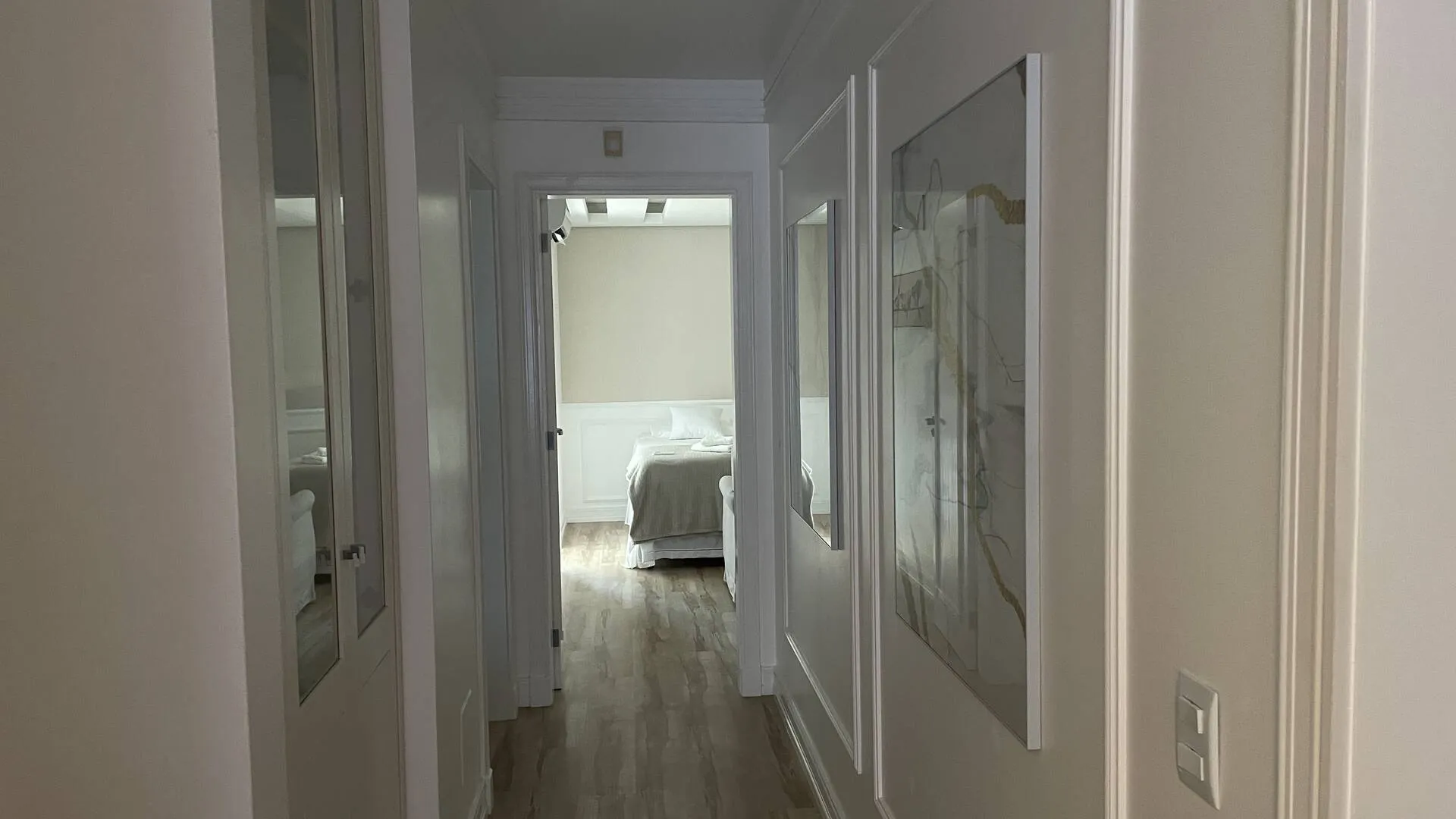Imagem Casa com 4 Suítes para Temporada em Jurerê Internacional