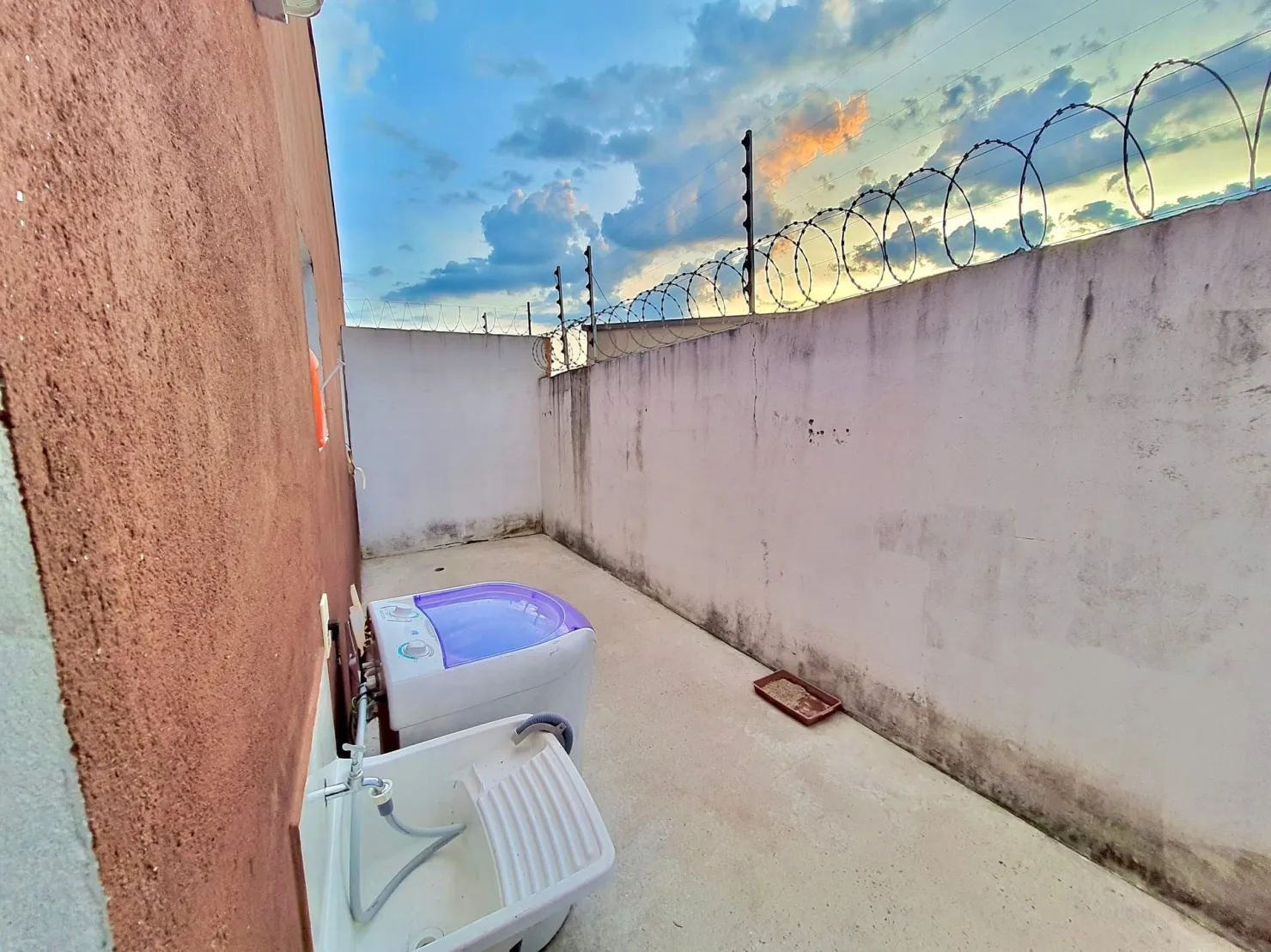 Imagem Comercial à venda 12 Quartos, 13 Vagas, 467.52M², Jardim Baronesa, Taubaté - SP