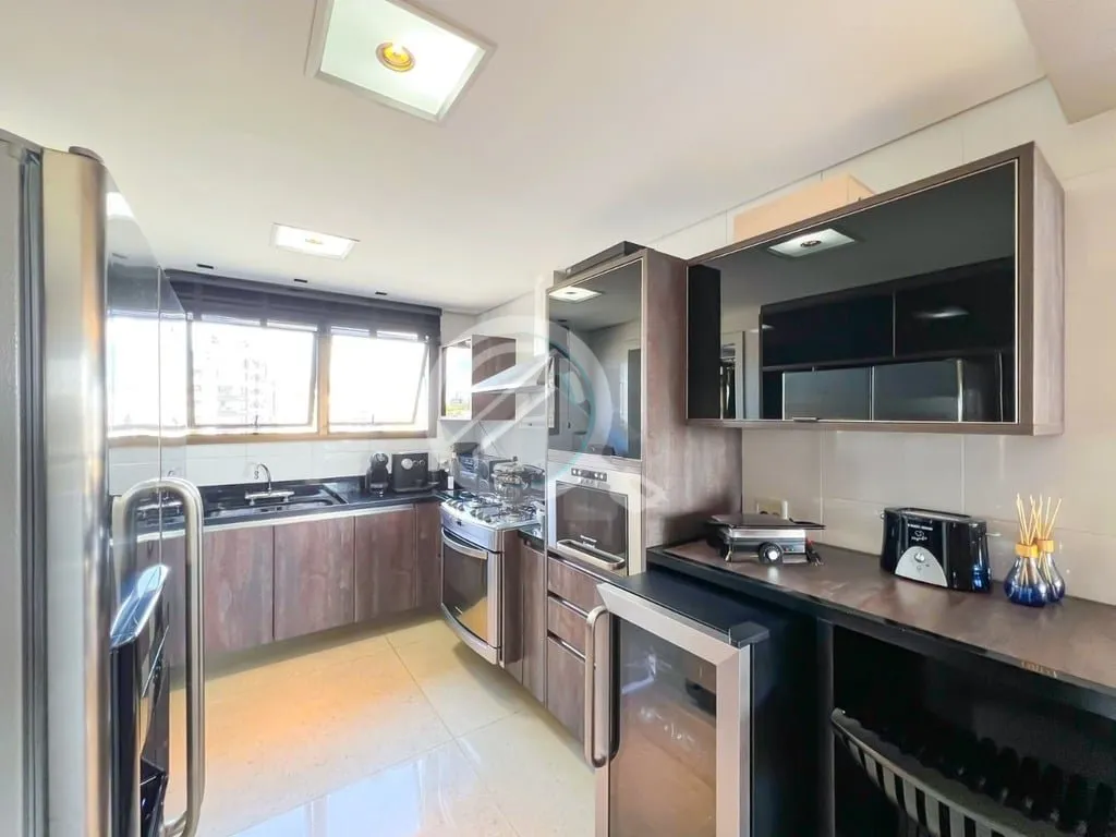 Imagem Apartamento mobiliado, ,andar alto com vista definida nas proximidades do Parcão. São 160 m2 distr...