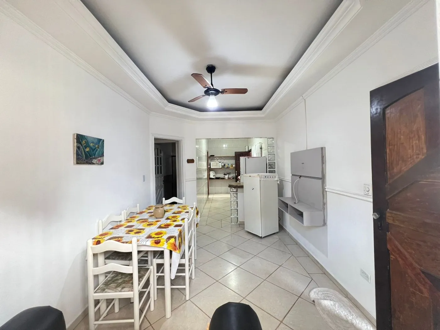 Imagem Casa para Venda em Praia Grande, Maracanã, 2 dormitórios, 1 suíte, 1 banheiro, 2 vagas