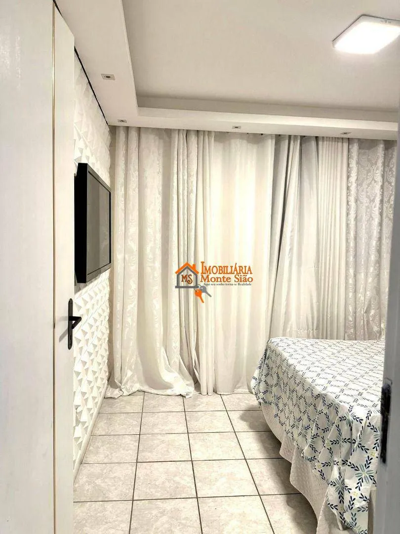 Imagem Apartamento com 2 dormitórios à venda, 52 m² por R$ 220.000,00 - Pimentas - Guarulhos/SP