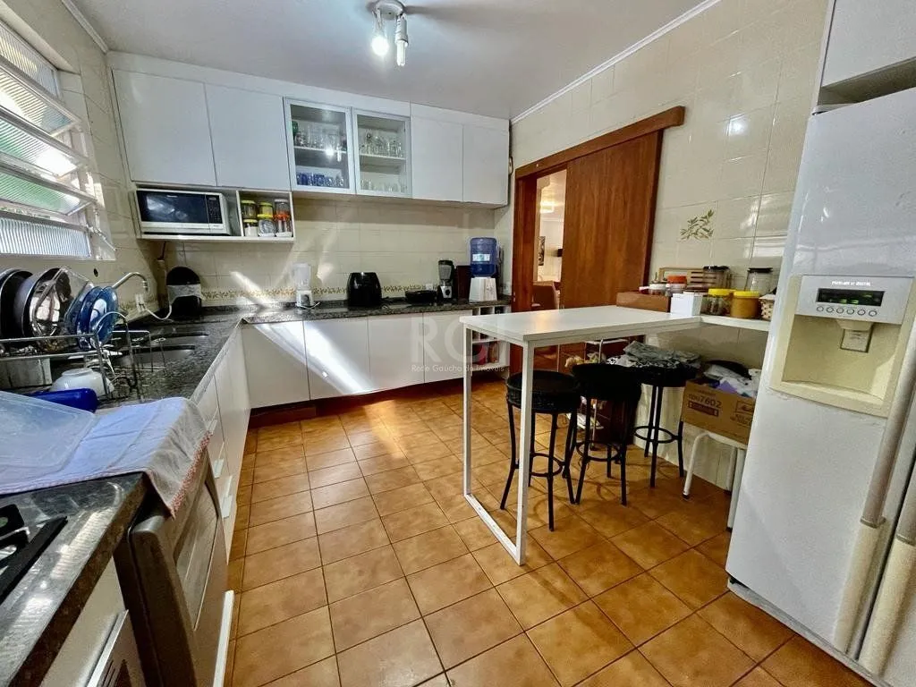 Imagem Casa para Venda - 187.9m², 4 dormitórios, 1 suite, 2 vagas - Pedra Redonda, Poa