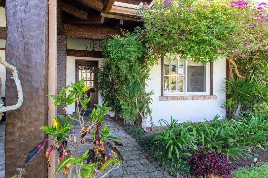 Imagem Casa para venda - 321m² - 4 suítes - Chapéu do Sol