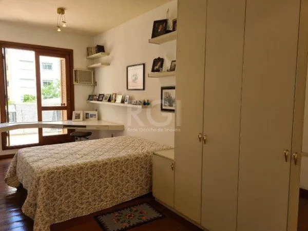 Imagem Cobertura para Venda - 263.45m², 3 dormitórios, sendo 1 suites, 2 vagas - Mont Serrat