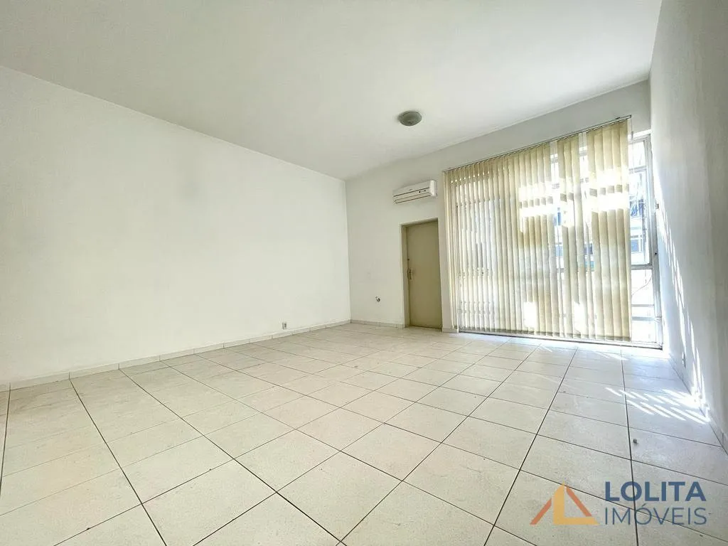 Imagem Sala Comercial de 33 m² à Venda no Centro de Florianópolis/SC: