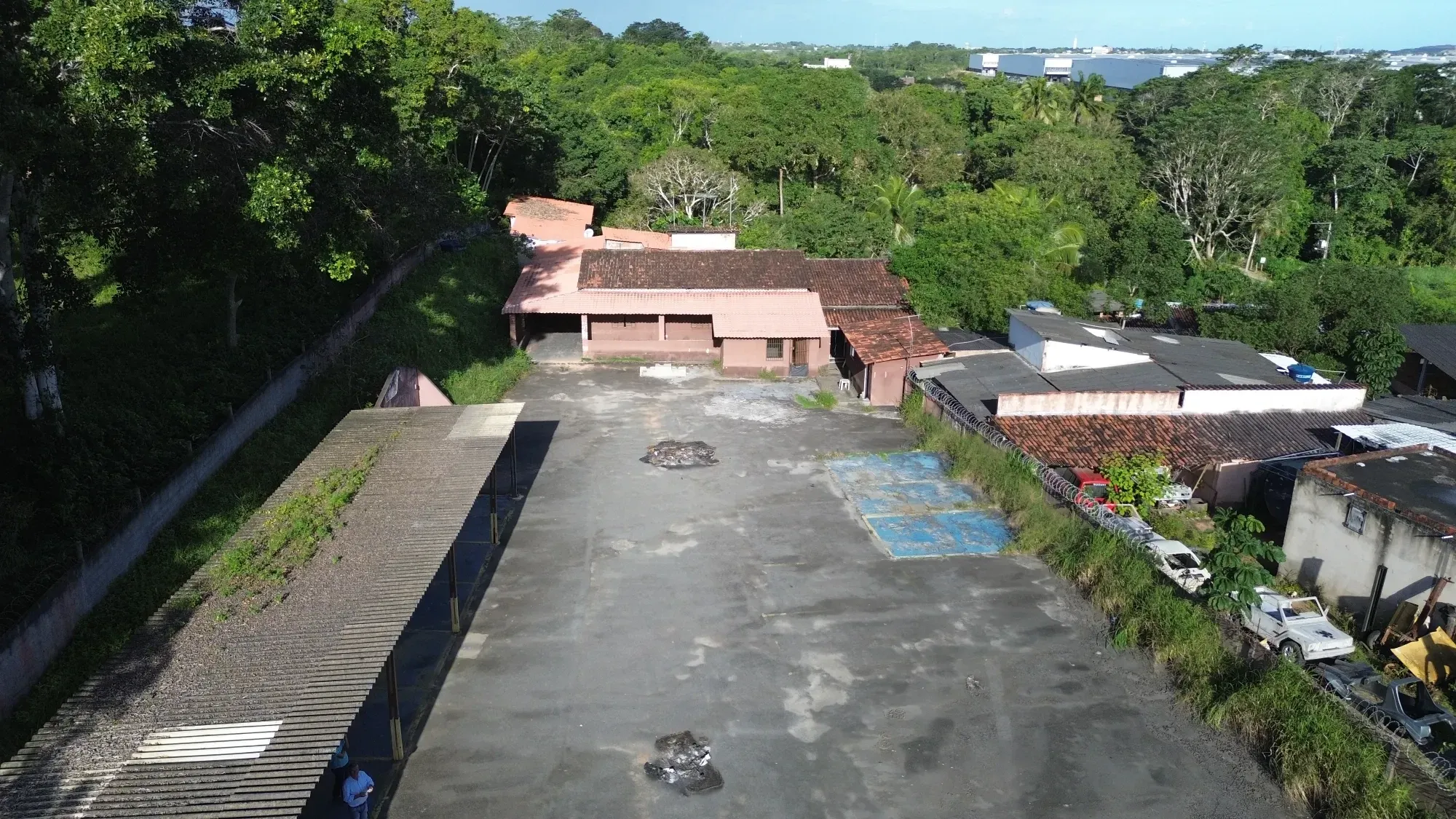 Imagem Terreno à Venda, 2100 metros em Centro - Simões Filho