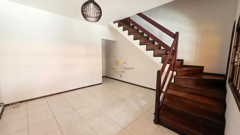 Imagem Casa em Condomínio para Venda em Teresópolis / RJ no bairro Parque São Luiz