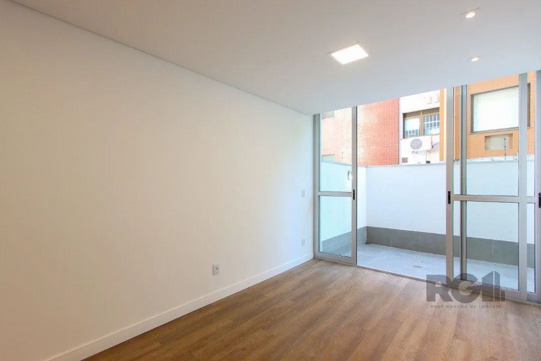 Imagem Apartamento em Porto Alegre no Bairro Petrópolis, de 1 quarto, GARDEN , semi mobiliado