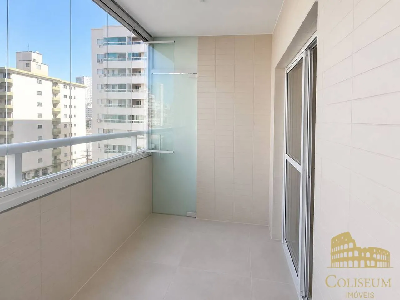 Imagem Apartamento com 2 dormitórios para alugar, 64 m² por R$ 4.000/mês - Guilhermina - Praia Grande/SP