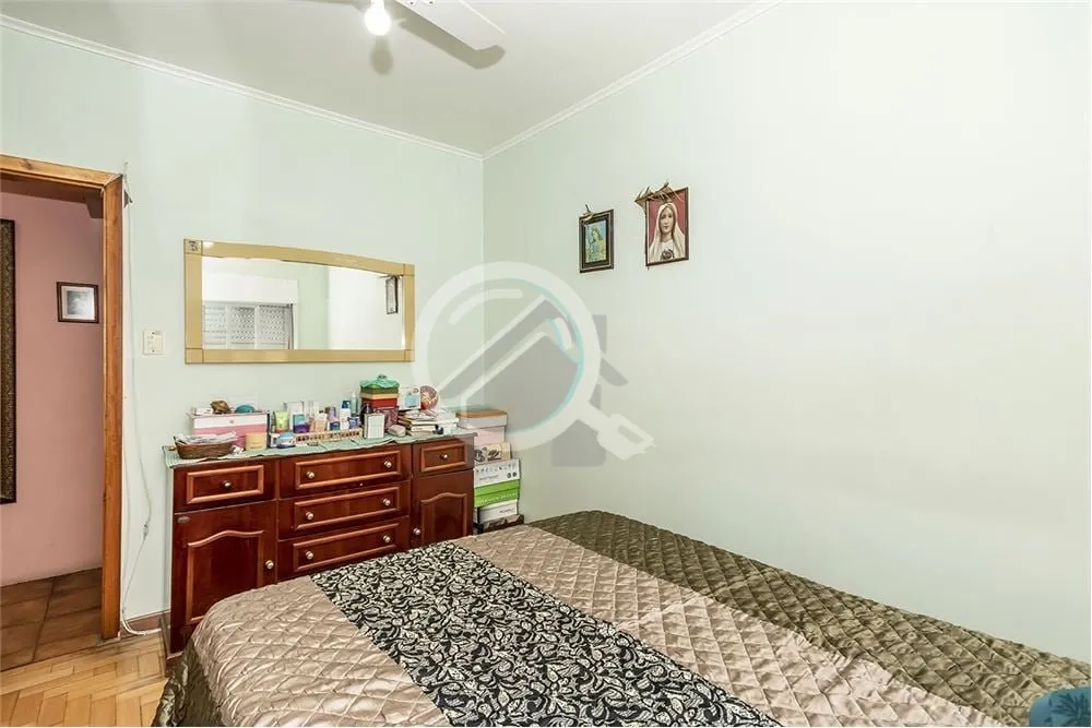 Imagem Apartamento três dormitórios, 2 banheiros com 87m², com espaçoso pátio , apt. reformado, com bo...